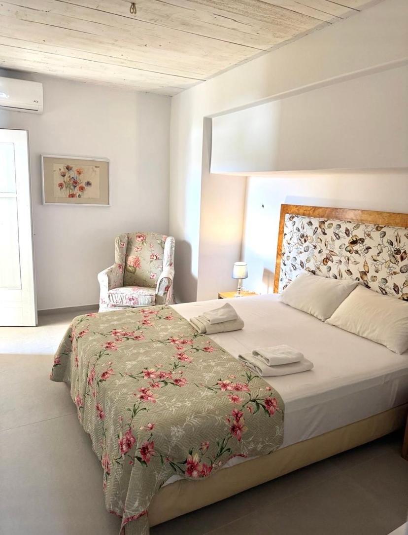Elafonisos Elaion Hotel Bagian luar foto