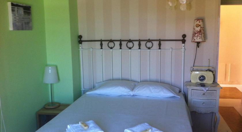 Elafonisos Elaion Hotel Ruang foto